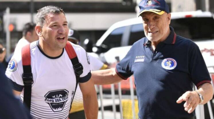 El mejor bombero de Amercia, es argentino y pertence al cuerpo voluntario